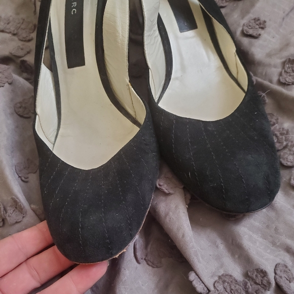 Marc Jacobs Black Suede Slingback Pumps. Made in Italy. - Picture 4 of 11